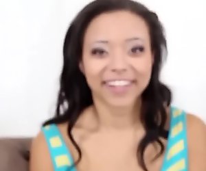 Ebony teen sucks cumshot