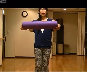 Yoga cameltoe Japanese mature