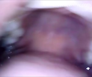 Kamera v ústech vagína a zadek