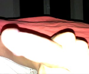 French amateur whore gives midnight blowjob with cumshot