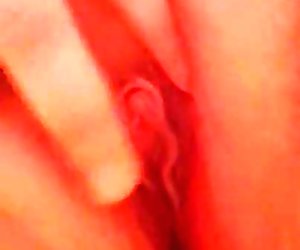Odreniny môj klitoris až do ženské striekanie